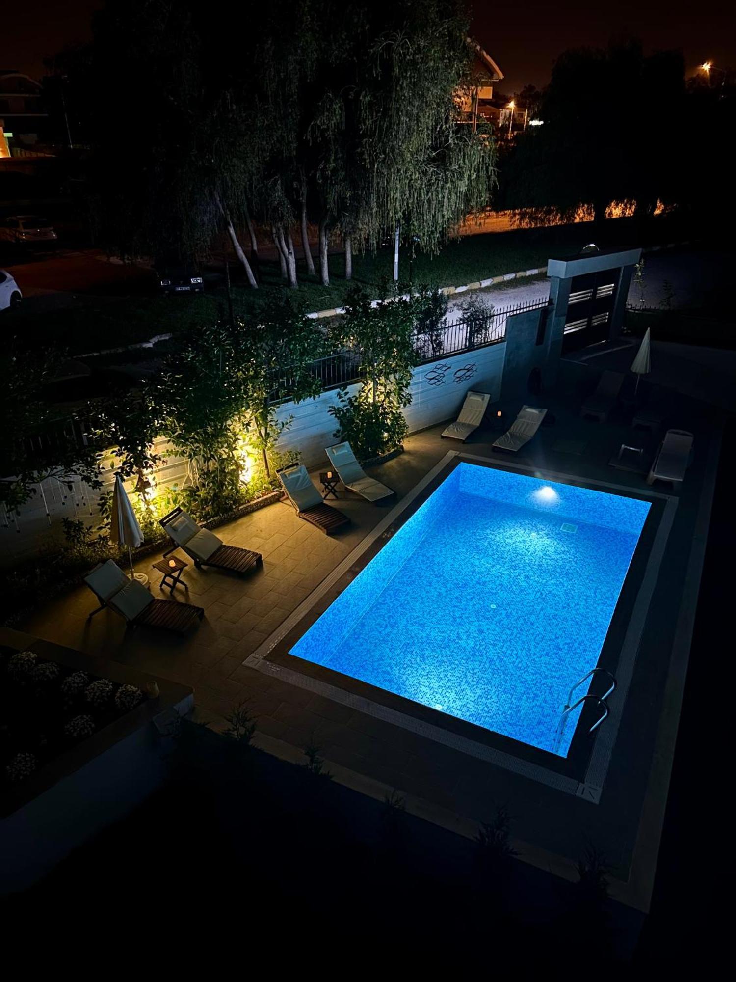 Oregano Suites Side Exterior photo